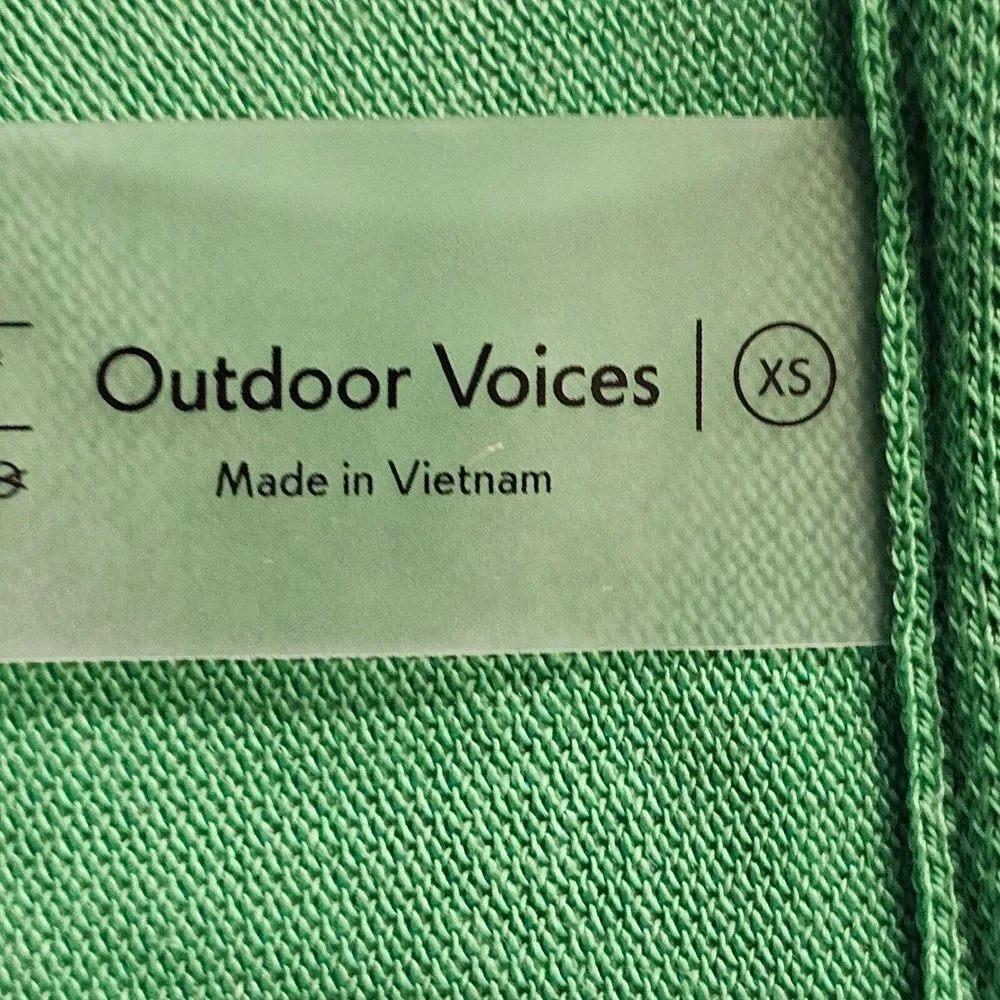 Outdoor Voices Birdie Polo Shirt Mens Size XS Short Sleeve Button Front‎ Green